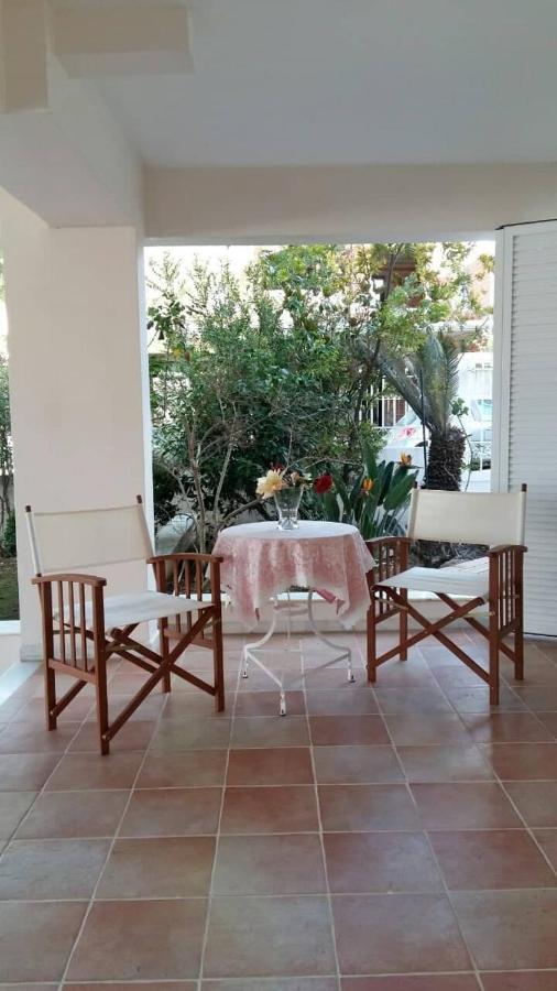 Nn Luxury Near Athens Airport Couette-café