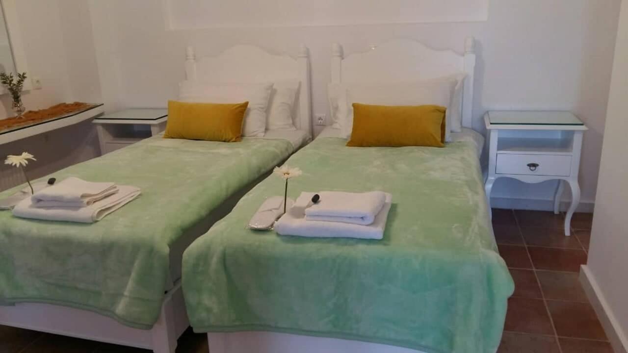 Frühstückspension Nn Luxury Near Athens Airport *