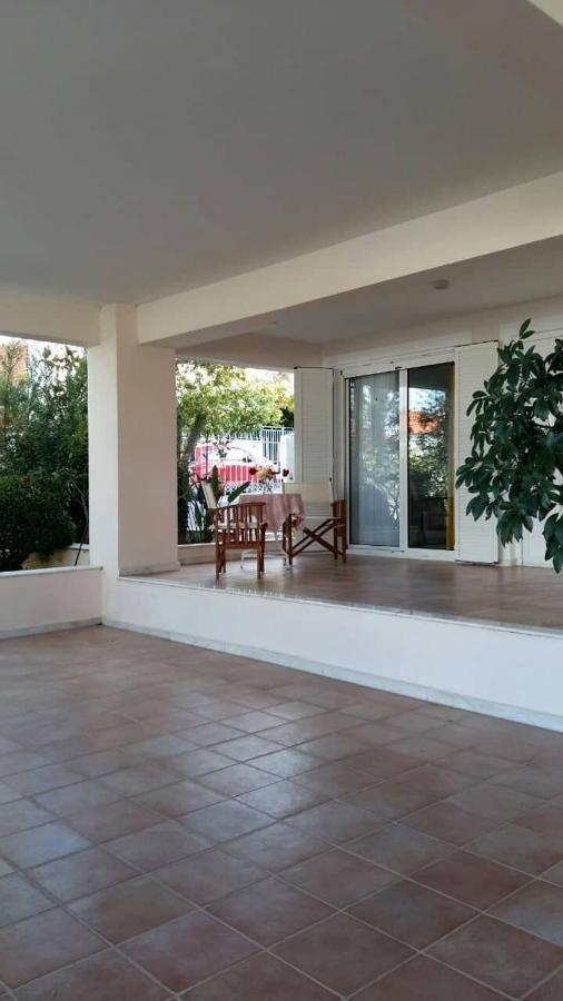 Nn Luxury Near Athens Airport Couette-café
